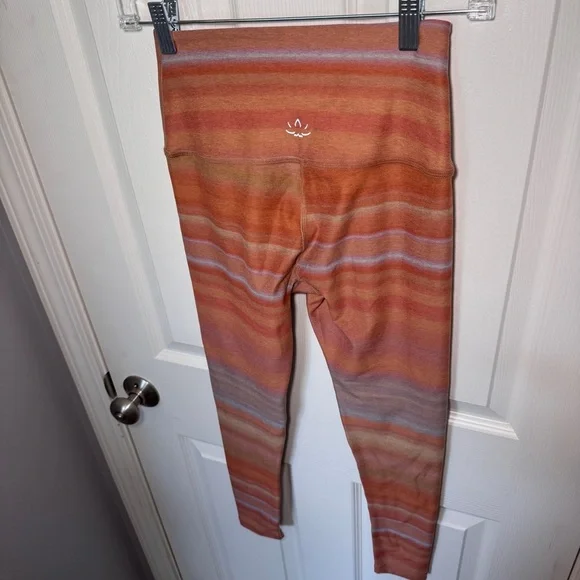 Beyond Yoga Soft Mark High Waisted Midi Legging - Ombre Stripe - Picture 6 of 11